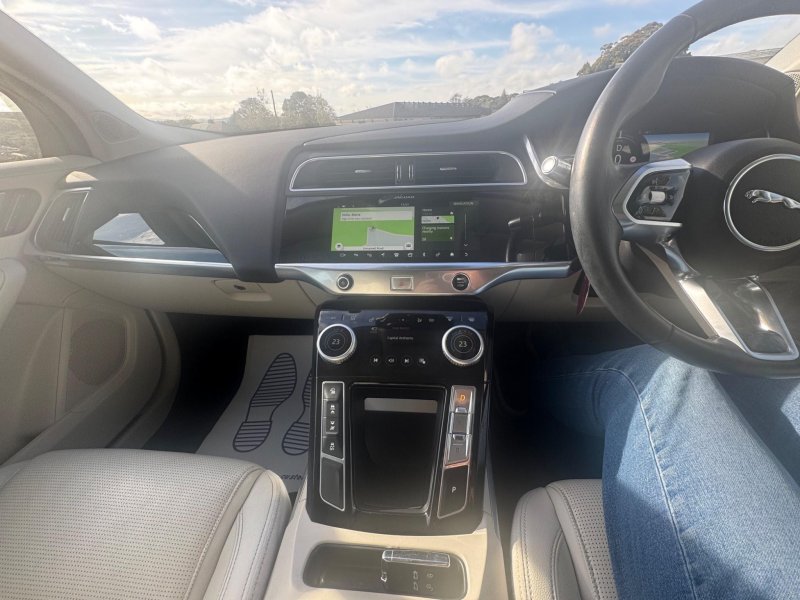 JAGUAR I-Pace