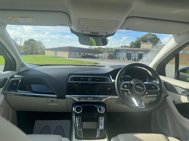 JAGUAR I-Pace