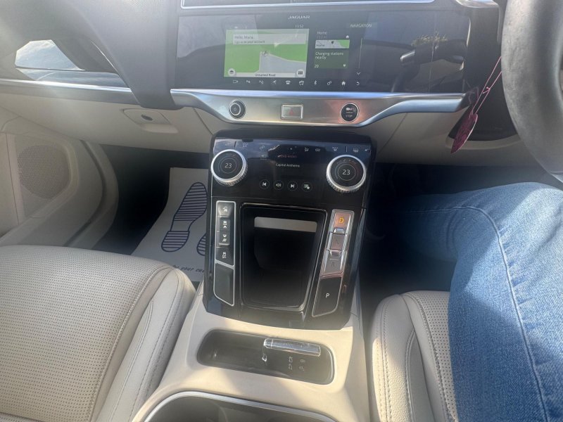JAGUAR I-Pace