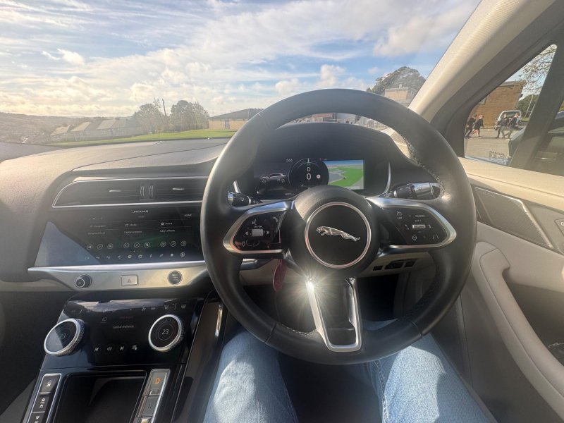 JAGUAR I-Pace