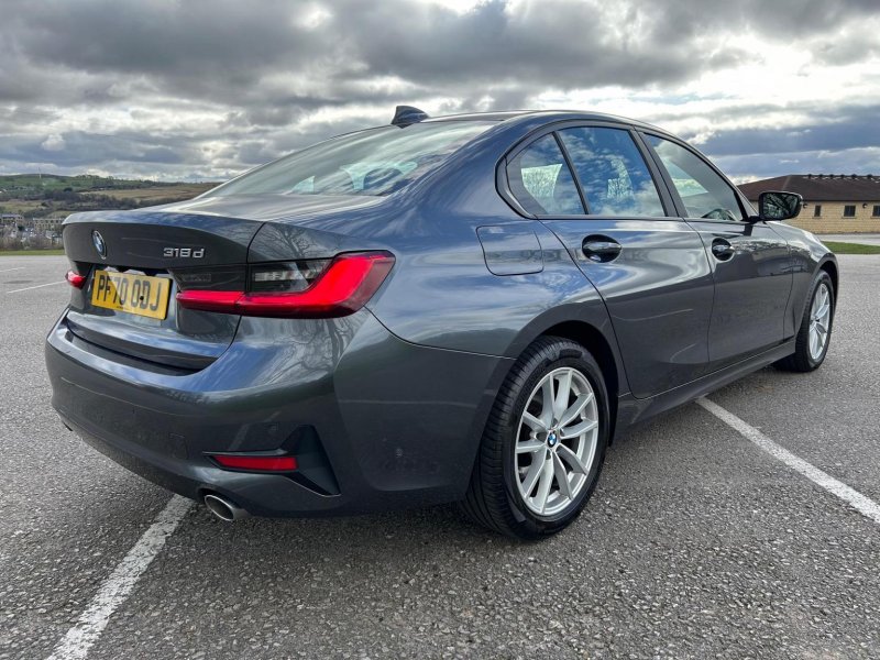 BMW 3 SERIES