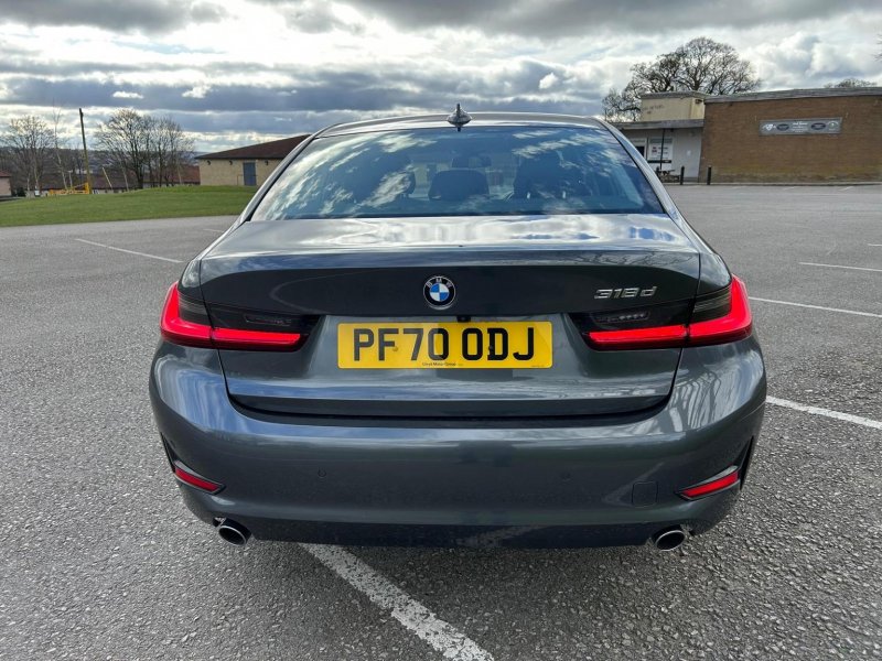 BMW 3 SERIES