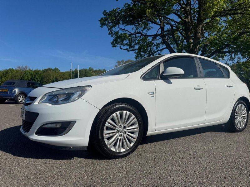 VAUXHALL ASTRA