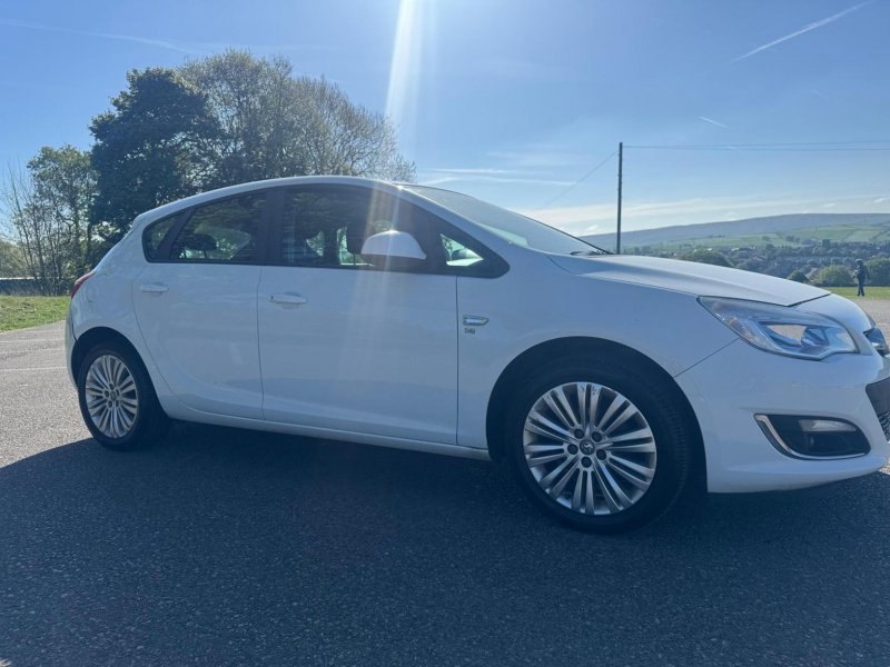 VAUXHALL ASTRA