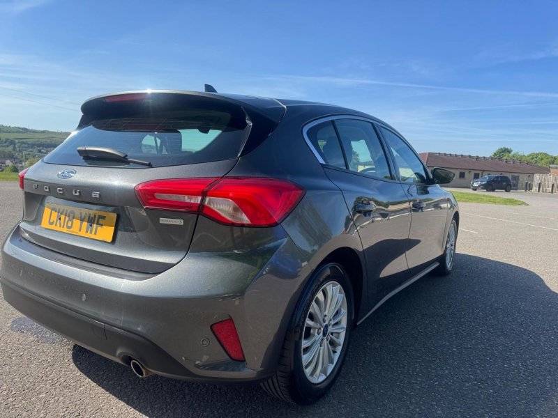 FORD FOCUS