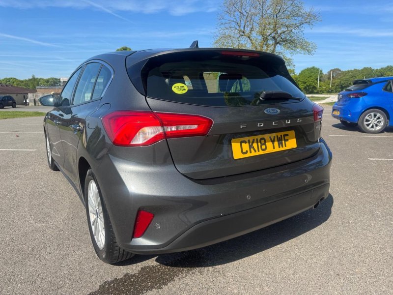 FORD FOCUS