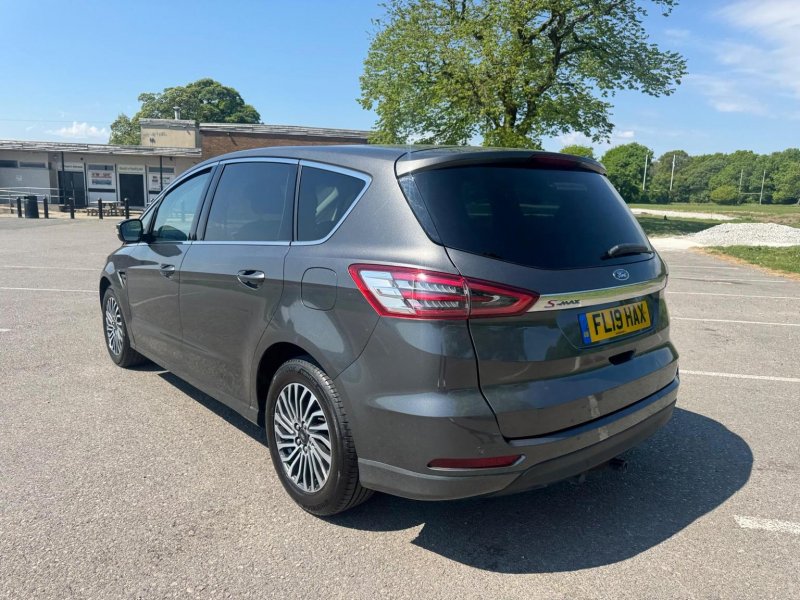 FORD S-MAX
