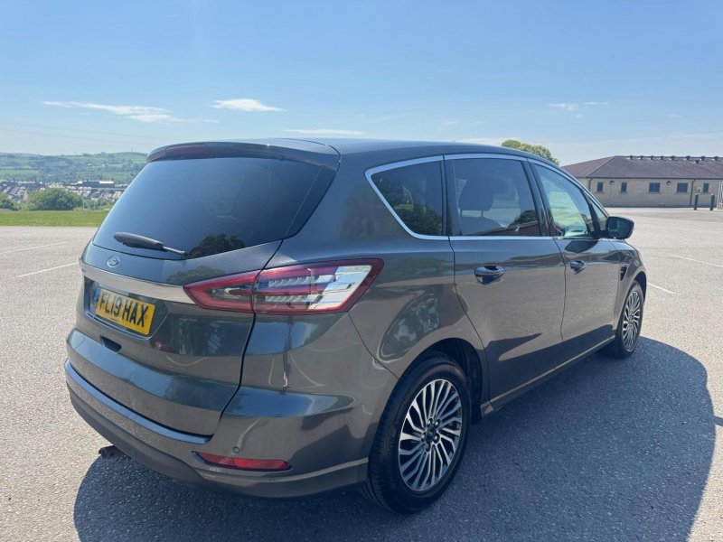FORD S-MAX
