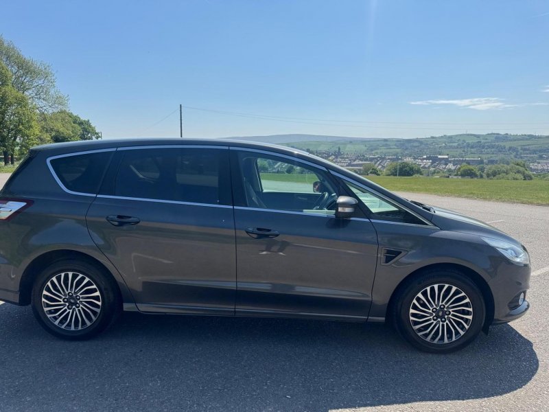 FORD S-MAX