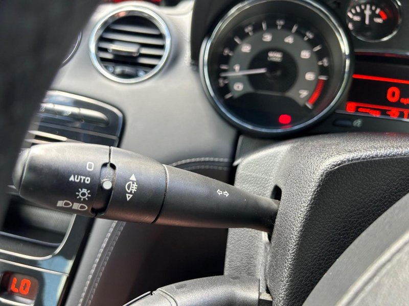 PEUGEOT RCZ