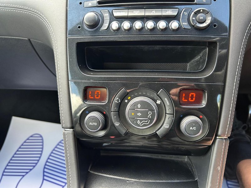 PEUGEOT RCZ
