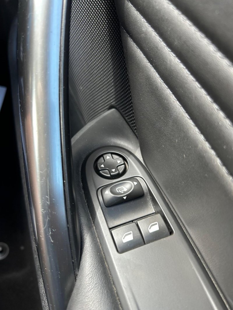 PEUGEOT RCZ