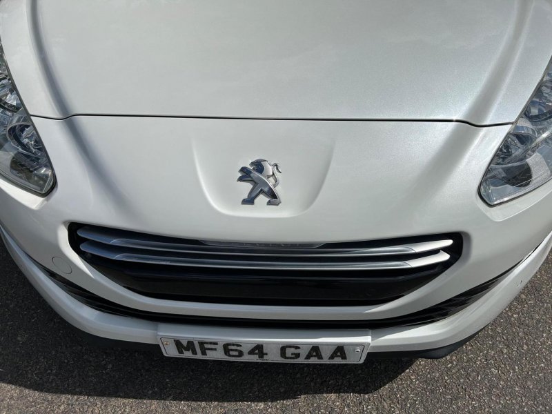 PEUGEOT RCZ