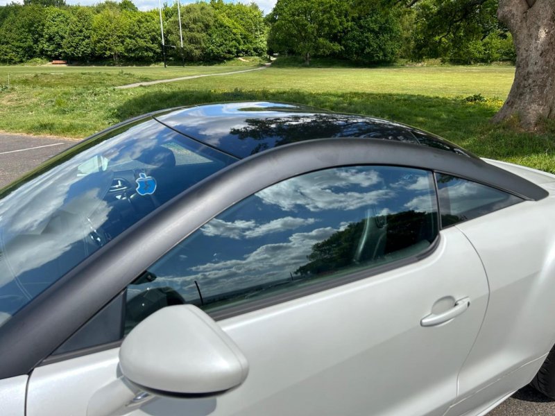 PEUGEOT RCZ
