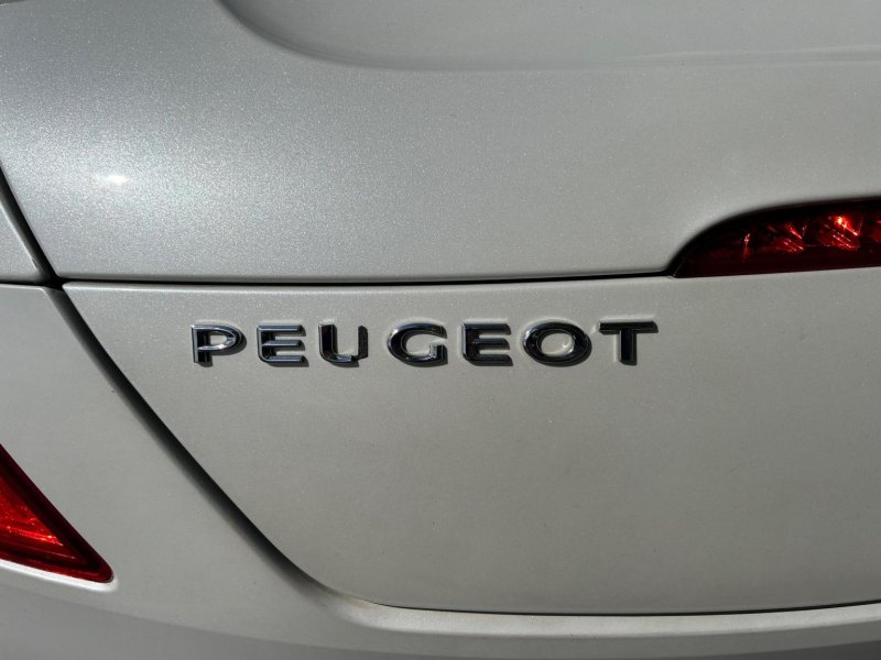 PEUGEOT RCZ