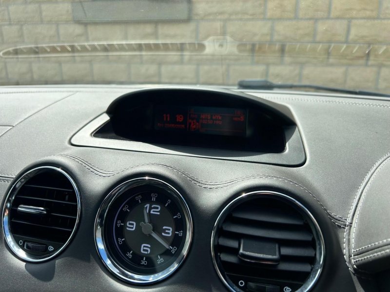 PEUGEOT RCZ