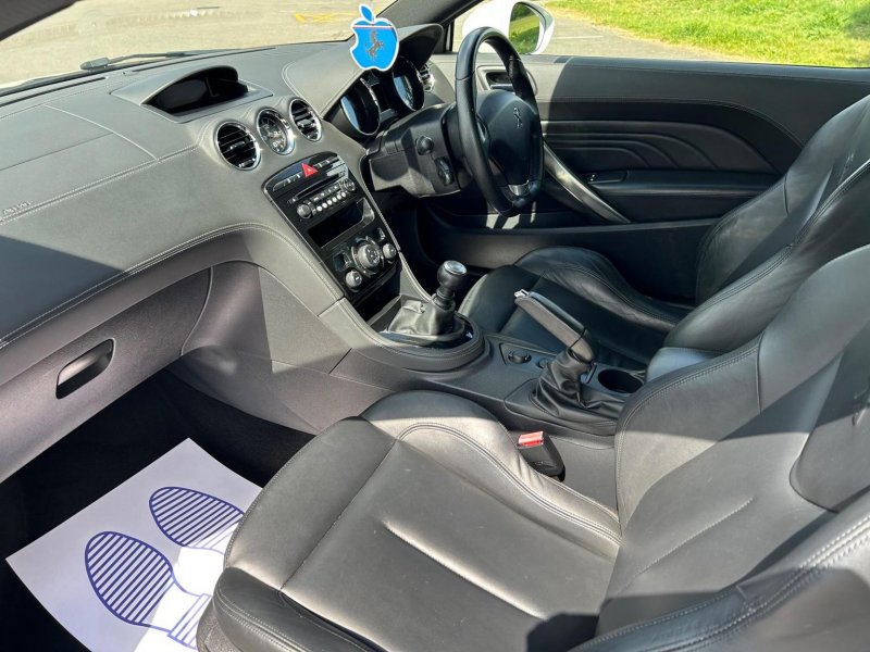 PEUGEOT RCZ