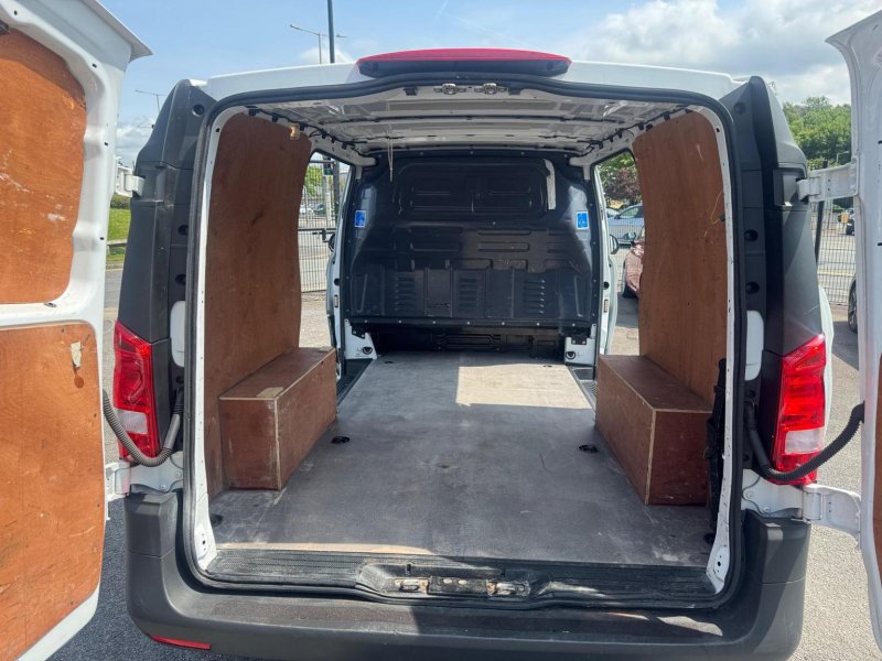 MERCEDES-BENZ VITO