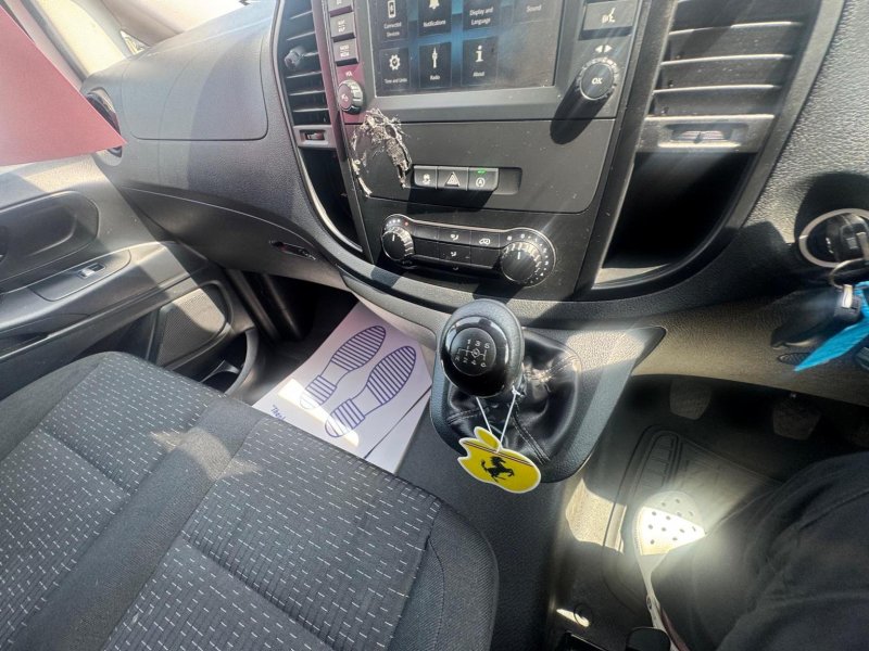 MERCEDES-BENZ VITO