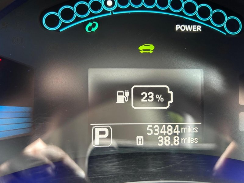 NISSAN LEAF